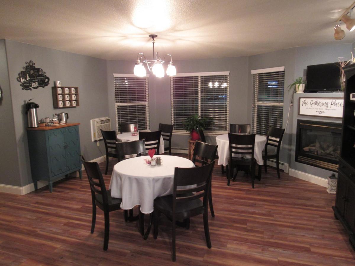Castle Creek Manor Bed & Breakfast Гранд Джънкшън Екстериор снимка
